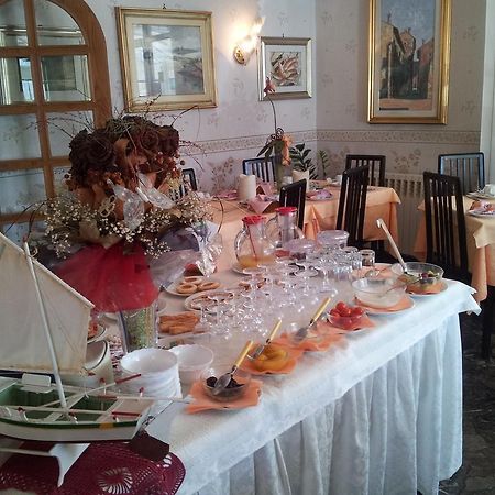 Meuble Al Ponte Hotel Grado Ngoại thất bức ảnh